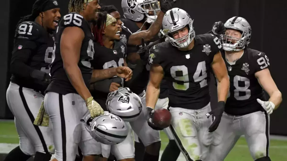 Carl Nassib und seine Mitspieler