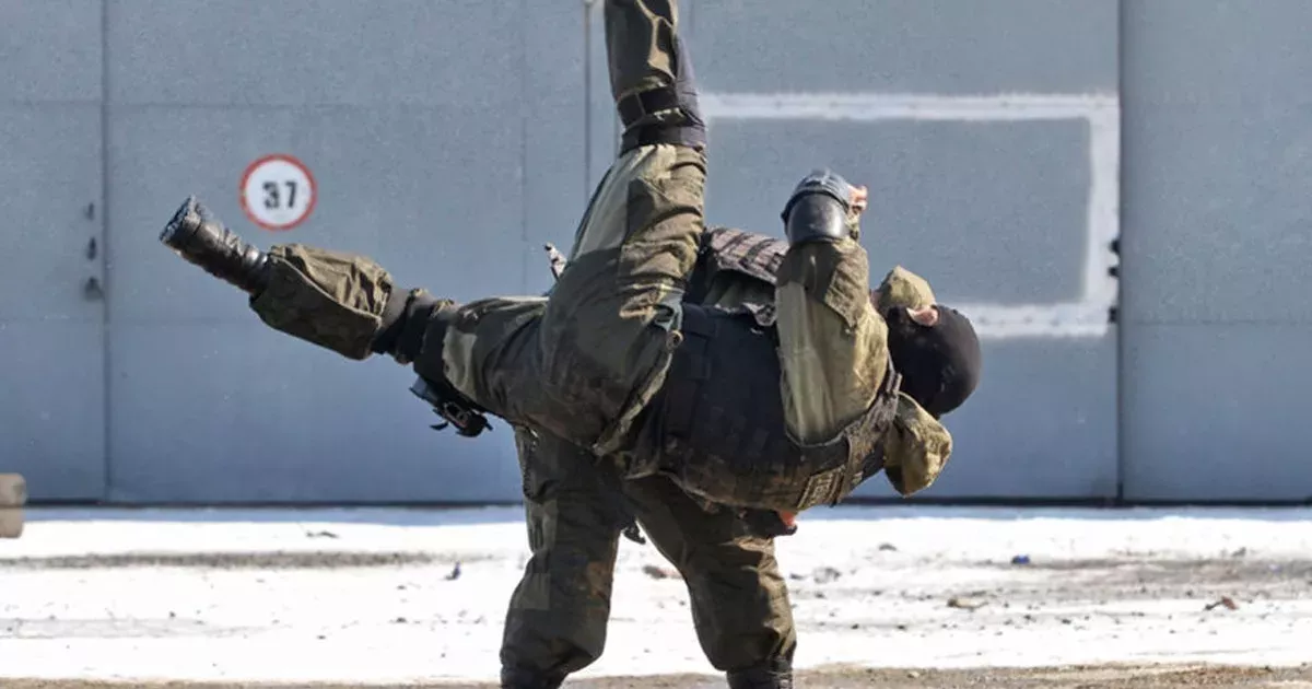 Die russische Spezialeinheit Spetsnaz gilt als extrem harte Kampfsportschule. Diese Elite-Soldaten beweisen es!