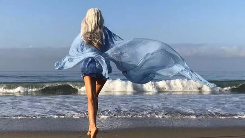 Die schönste Oma der Welt: Sie ist 63 Jahre alt und immer noch extrem knackig!