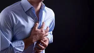 Herzinfarkt: Symptome, Anzeichen, Ursachen, Folgen, wie kann man ihn erkennen?