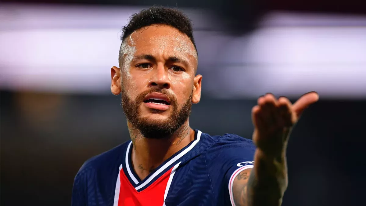 Könnte Neymar der 1. Liga verwiesen werden, wenn sich seine rassistischen Beleidigungen gegen Sakai bestätigen?