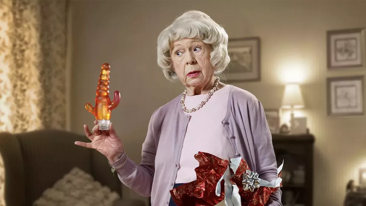 Diese 83-Jährige ist süchtig nach Tinder 