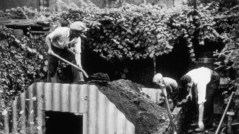 Familie baut Bunker um