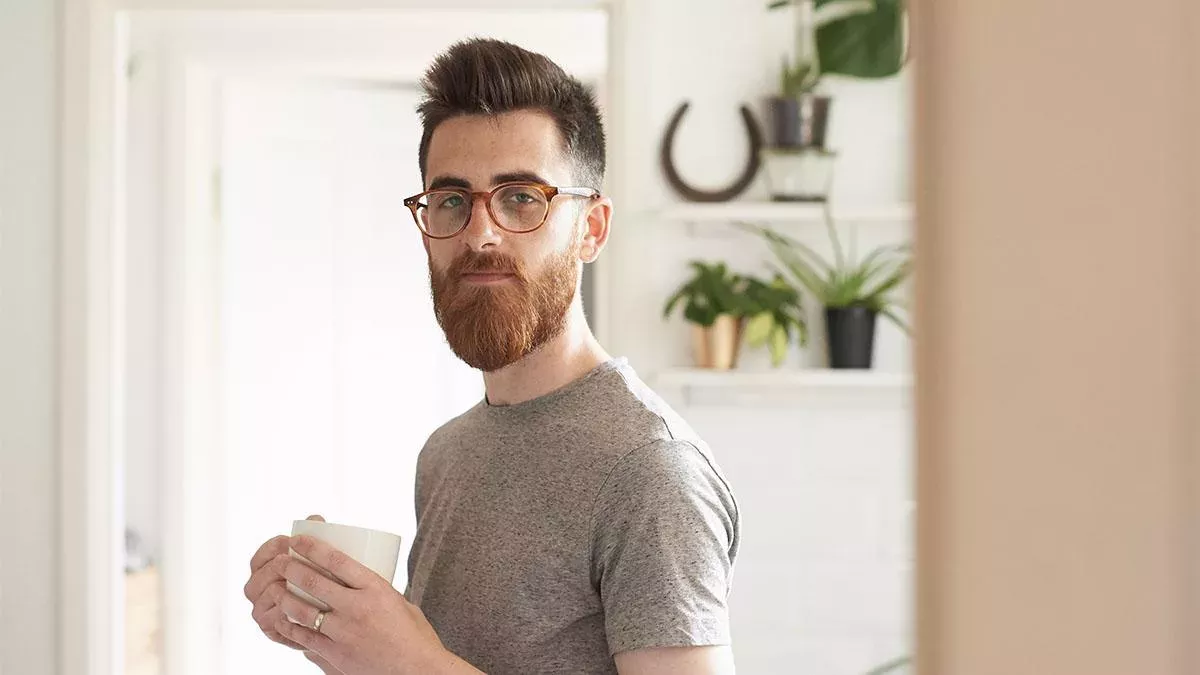 Ein bizarrer Trend, der den Hipster-Bart wachsen lässt, führt zu Ohnmacht