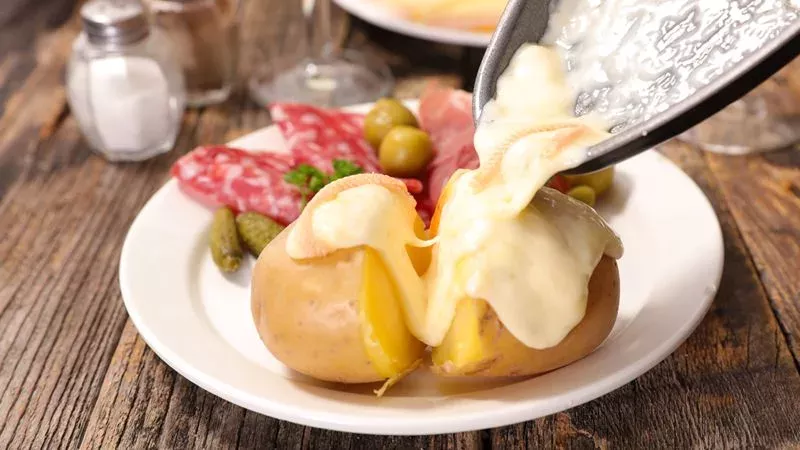 Winter: Sollten wir uns bei kaltem Wetter fettreicher ernähren?