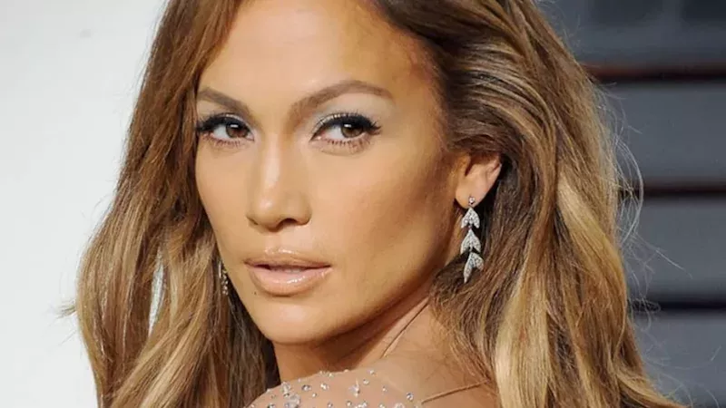 Jennifer Lopez: So schön ist ihr Körper mit 50 Jahren noch immer!