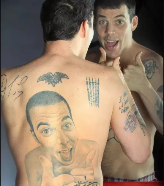 Wenn Tattoos voll daneben gehen: Professionelle Tattoostecher bewerten die Tätowierungen der Stars!
