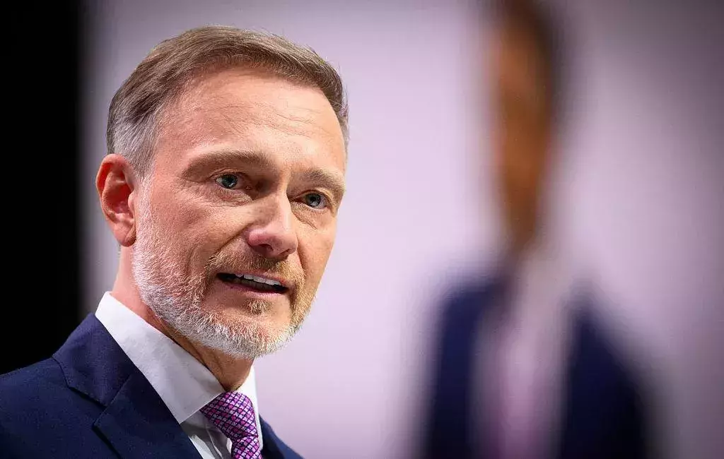 Karrieresprung in die Autoindustrie Was Lindner jetzt plant