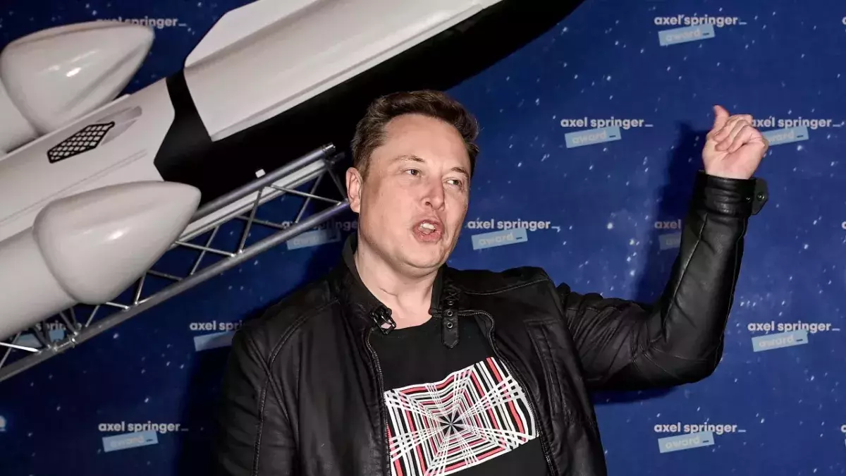 Elon Musk vergleicht Tesla-Produktion mit dem Zweiten Weltkrieg