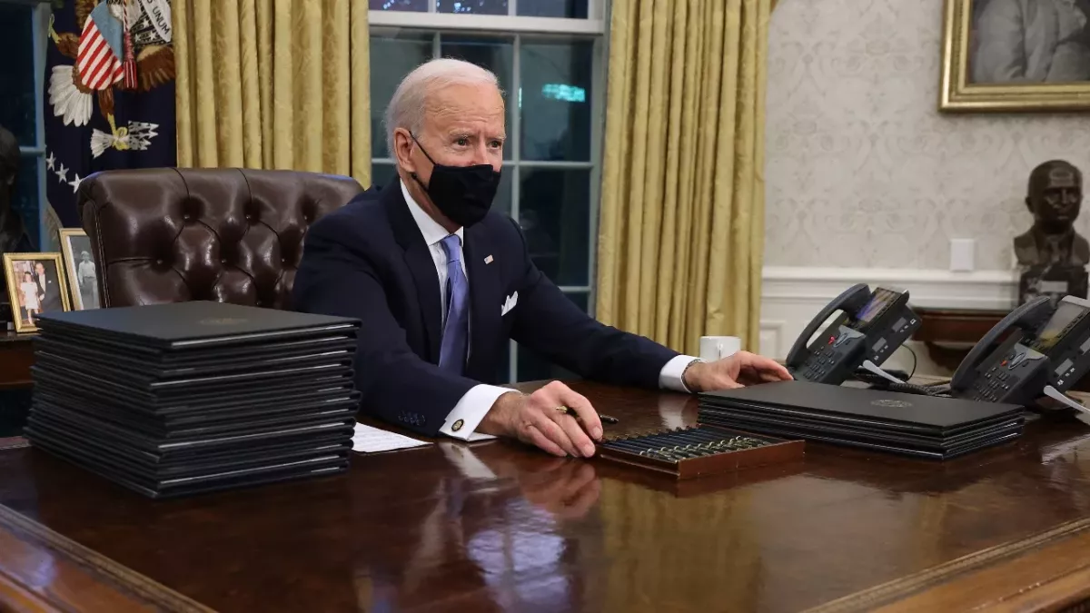 Erste Amtshandlung: Joe Biden entfernt Donald Trumps Lieblingsspielzeug aus dem Oval Office 