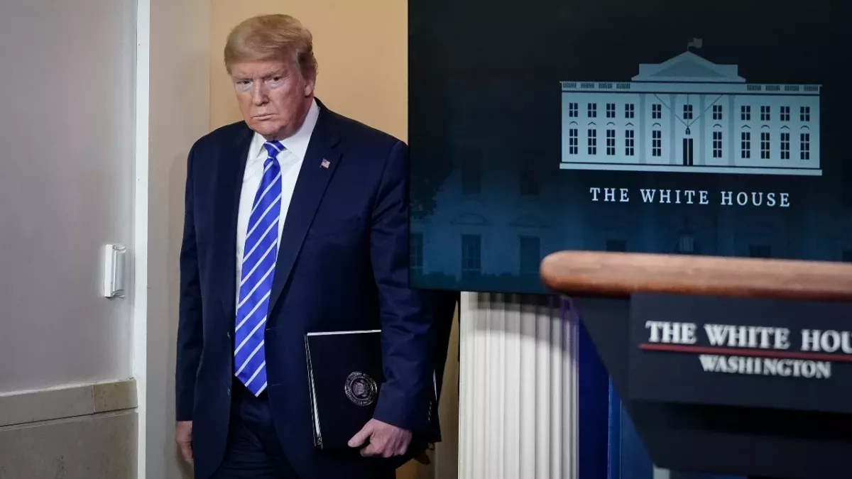 Keine Lust auf Bidens Amtseinführung: Trump plant Flucht mit Atomkoffer