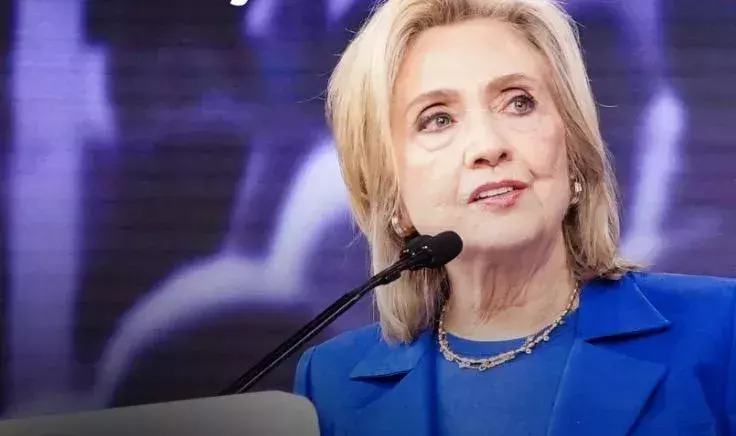 Donald Trump: Hillary Clinton: Trumps Haltung zur Ukraine ist schändlich