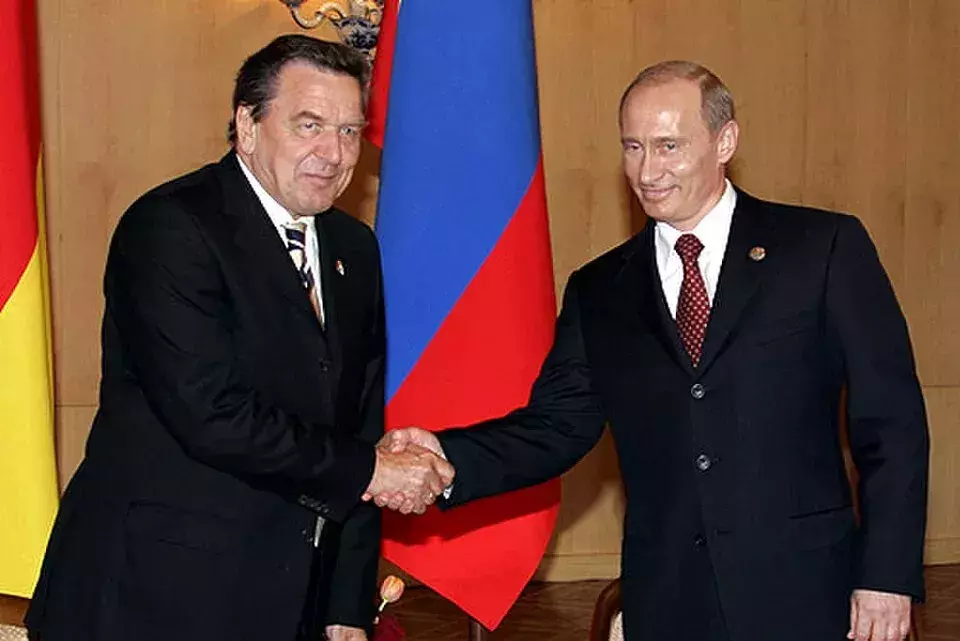 Putin setzt Schröder als Vermittler im Ukraine-Krieg ins Spiel