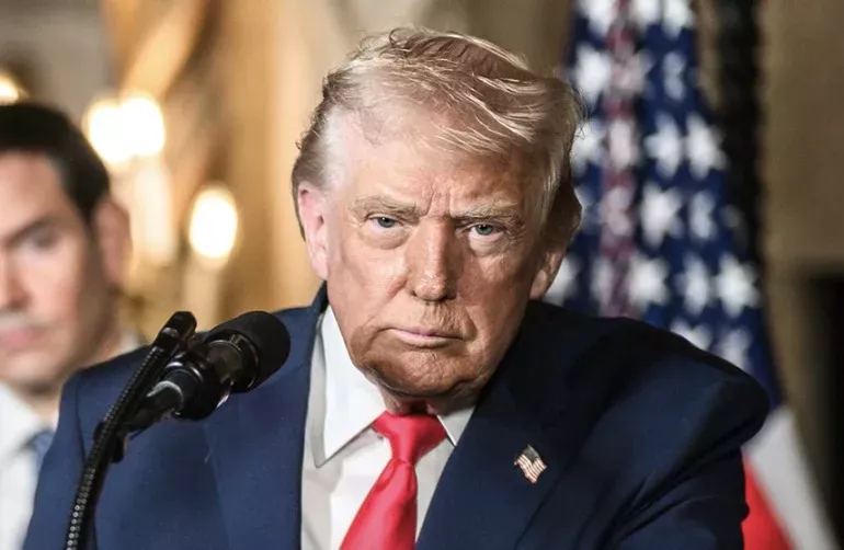 „Fasziniert von der Macht und von sich selbst“ Wie US-Präsident Donald Trump beim WM-Finale für Gesprächsstoff sorgte
