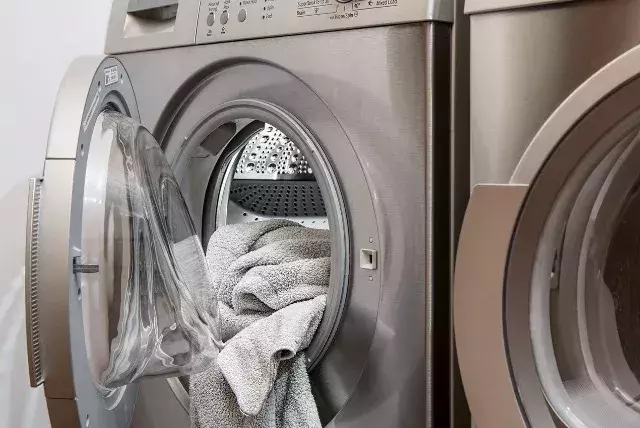 „Was kostet eigentlich ein Spülmaschinengang?“ – Strom, Wasser, Geld im Check