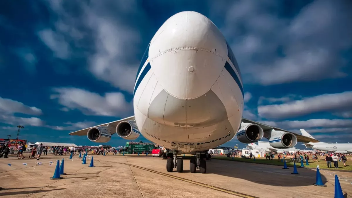 Flugzeug mit 28 Passagieren verschwunden