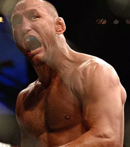 13. Dan Henderson kämpfte bis zu seinem 46. Lebensjahr. Er wechselte mehrmals die Gewichtsklasse, kämpfte überall auf der Welt und gewann zahlreiche Titel mithilfe seiner H Bomb (seine superstarke Rechte)