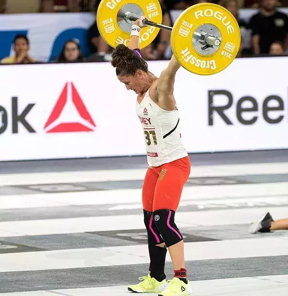 9. In den Jahren 2015 und 2016 war Tia-Clair Toomey immer 2. und dieses Mal lag sie mit 2 Punkten vor Kara Webb