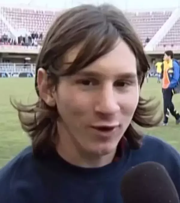 Aus dem Buben Lionel Messi...