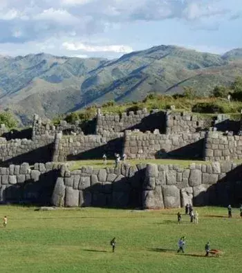 Der Tempel von Sacsayhuaman in der Nähe von Cuzco, Peru, auf 3700 Meter Höhe.