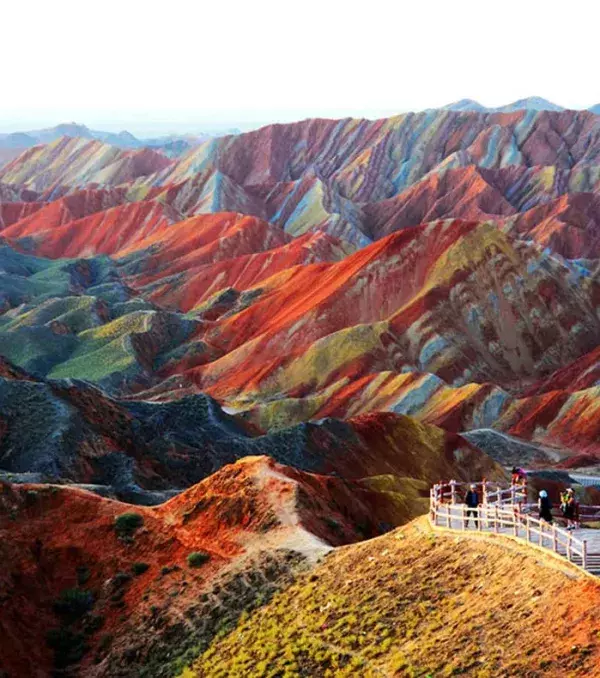 Farbenfrohe Berge im chinesischen Zhangye Danxia