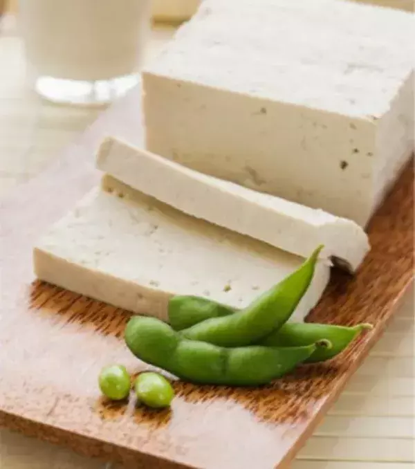 Soja: viele Proteine, Ballaststoffe, Antioxidantien, Vitamine und Mineralien