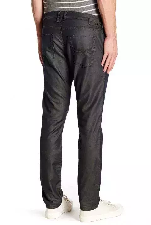 Die richtige Jeans: die Karottenjeans