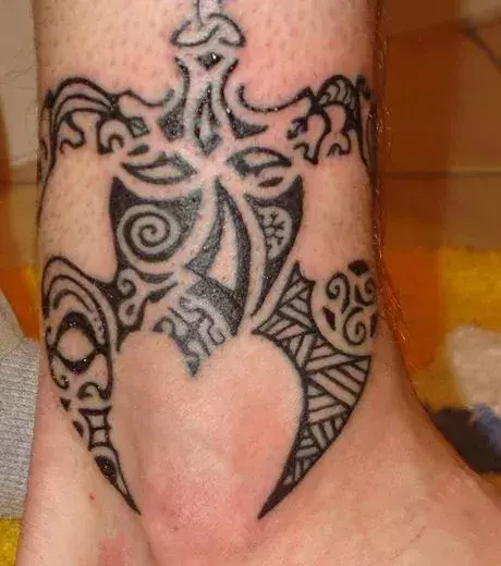 Tribal Tattoo als Schildkröte