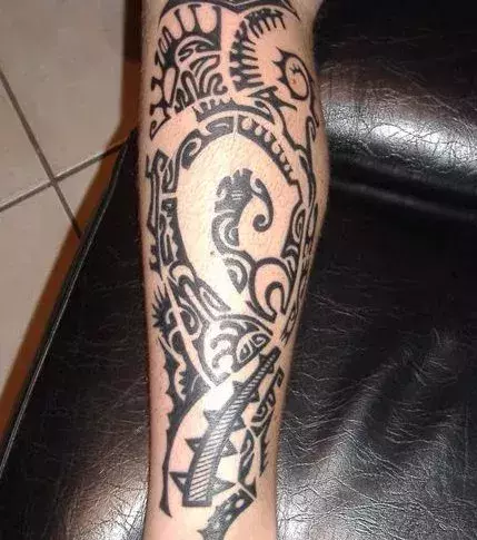 Tribal Tattoo rund