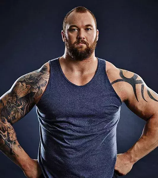 Hafthor Bjornsson (Gregor "The Mountain" Clegane): 2m06
