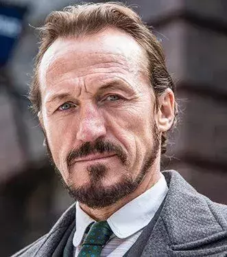Jerome Flynn (Bronn): 1m83