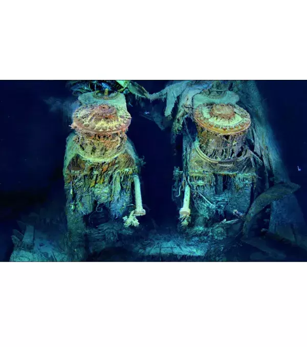 Das ist der Turbinenmotor der Titanic. Damals funktionierte er mit Dampf
