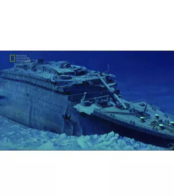 Die Titanic ist in der gleichen Position geblieben wie bei ihrem Untergang. Sie liegt auf einer Sandbank im Nordatlantik