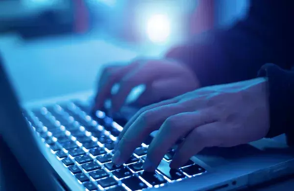 Platz 1: Cybersicherheits-Analytiker
